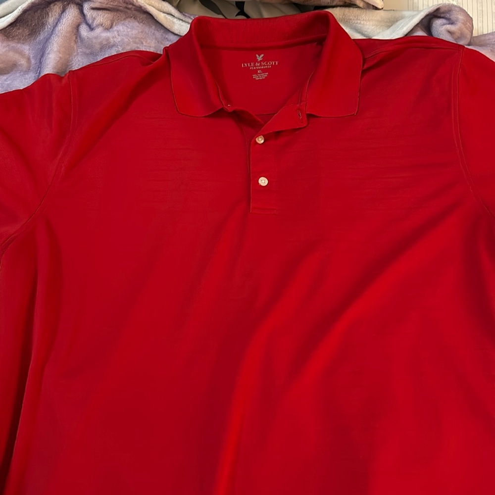 Men’s red golf shirt size XL 100%polyester